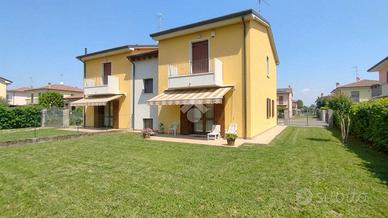 PORZIONE DI BIFAMILIARE A CASALE SUL SILE