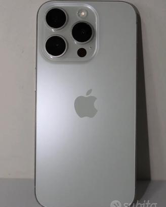 iPhone 15 Pro Titanio Silver