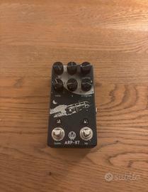 Walrus Audio Arp 87 delay