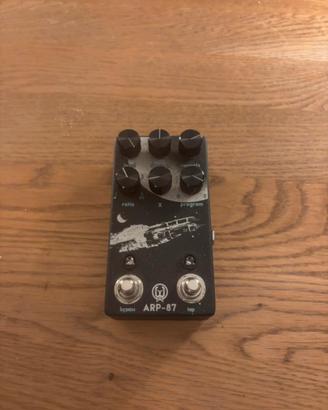Walrus Audio Arp 87 delay