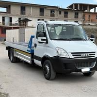 DAILY 65C15 CARROATTREZZI ISOLI SOCCORSO STRADALE