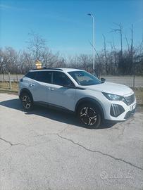 Peugeot 2008 versione allure 