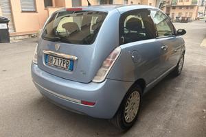 Lancia Ypsilon 1.2 8v