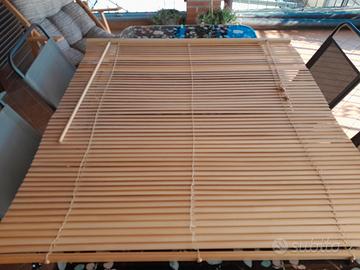 n. 1 tapparella in legno da interno