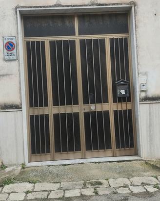 portone in alluminio 