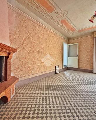 CASA SEMINDIPENDENTE A FOSSATO DI VICO