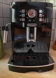 Macchinetta del caffe De Longhi Magnifica S