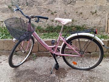 bicicletta usata da donna