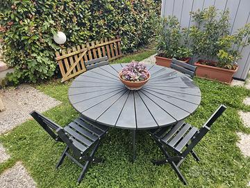Tavolo da giardino in ferro completo di sedie