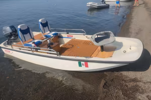BassBoat su Boston Whaler 13
