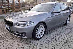 BMW 530 d xDrive Touring Luxury
