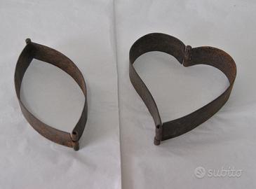 2  Stampi per dolci in Ferro Battuto di fine 800