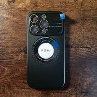 cover iPhone 15 pro Kathy Tech + vetro protettivo