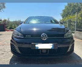 VOLKSWAGEN Golf 7ª serie - 2016