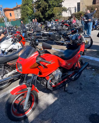 Guzzi V65 Lario