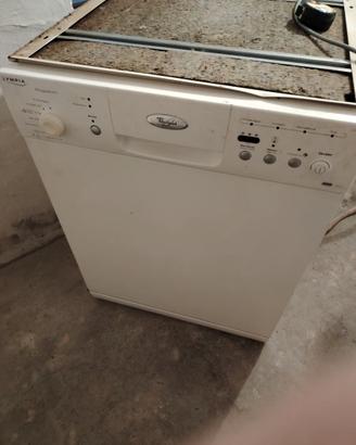 Lavastoviglie whirlpool