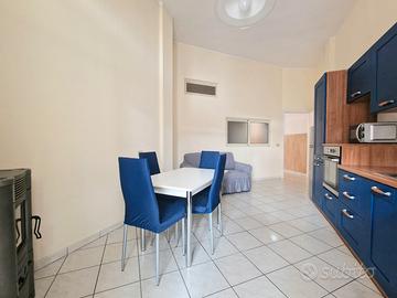 Bilocale con studio e cortiletto