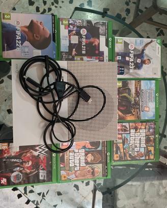 Xbox One S Bianca - 500 GB + Giochi