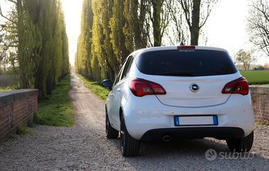 Opel Corsa 1.4 90cv benz/gpl