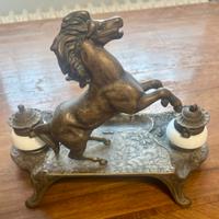 Scultura in bronzo da scrivania