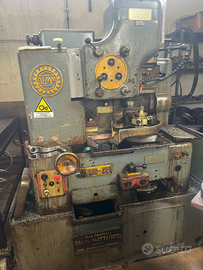 Dentatrice ingranaggi tornio