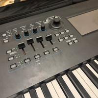 Yamaha Modx8 +custodia