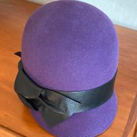 Cappello donna in feltro      -      NUOVO