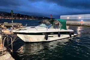 Mano marine Riviera 258 cabin sport