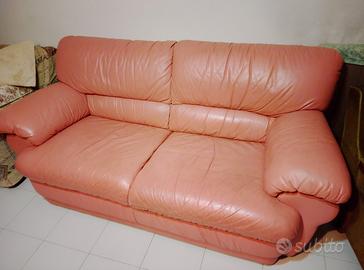 Divano 2 posti in finta pelle 