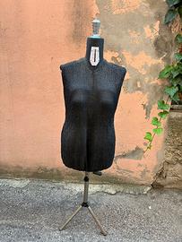 Accessori negozio o manichino sarta