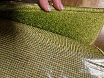 TAPPETO QUADRATO VERDE