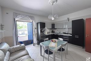 3 LOCALI A CASANDRINO