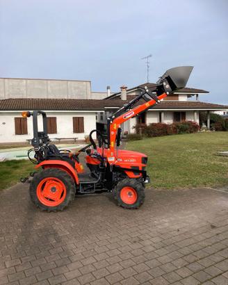 trattore kubota