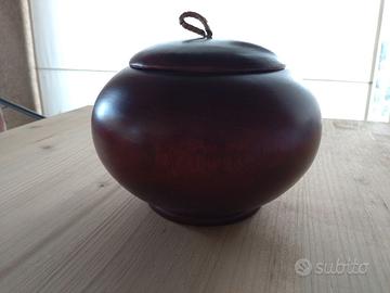 Barattolo vintage vietnamita in legno di sandalo