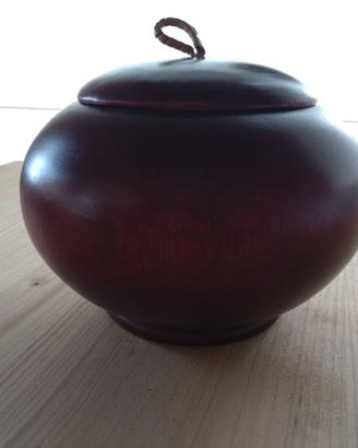 Barattolo vintage vietnamita in legno di sandalo