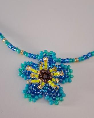 Collanina girocollo choker con perline in vetro 