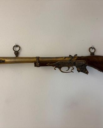 Attaccapanni a parete in legno e ottone