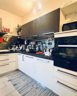 Cucina a L 155x 300 BIANCA E VENGHE’