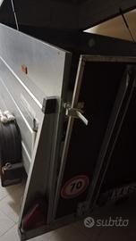 Carrello rimorchio trasporto cose con rampe