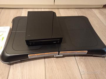 Nintendo Wii fit plus pack