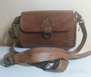 Borsa in cuoio con tracolla