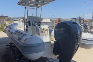 JOKERBOAT Clubman 21 con Mercury F150