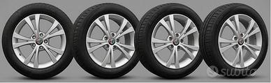 Set Gomme invernali complete di cerchioni in lega