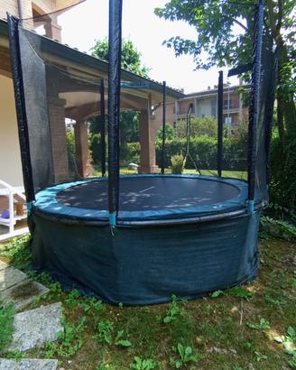 Trampolino sia per adulti che piccini