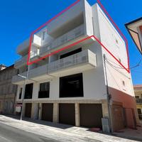 Guarda qui che meraviglia, passa in agenzia