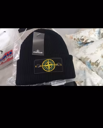 cappello Stone island
