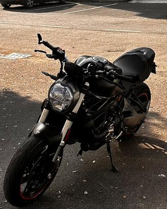 Ducati Monster 821 my18 COME NUOVA 9500km