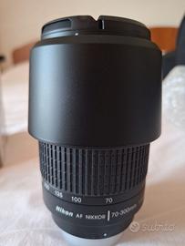 Nikkor lens AF Zoom-Nikkor 70-300 mm
4-5.6G