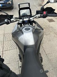 Suzuki V strom 800