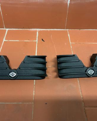 Copridado testa a ponte alettato Harley Sportster